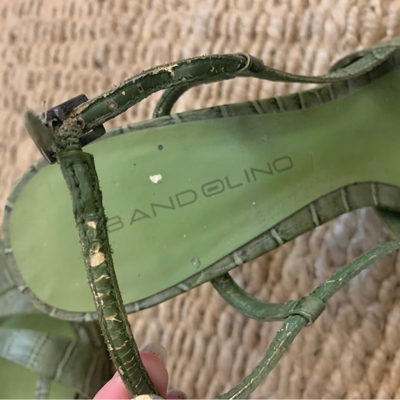 Vintage Bandolino Green strappy heels - Picture 7 of 7